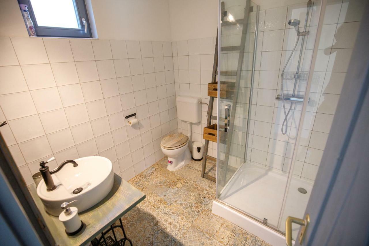 Hotel Borarium Vendeghazak - Zenit Haz Pazmand Exterior foto
